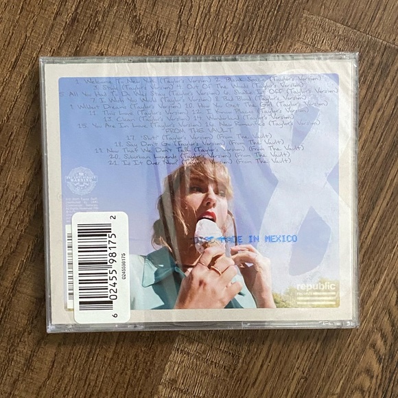 1989 (Taylor’s Version) Aquamarine Green Edition Deluxe CD - Picture 2 of 2